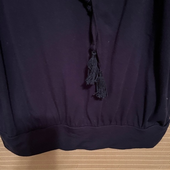 CARMEN~BLOUSE~CUTOUT SLEEVES DETAIL~LG - Picture 7 of 9